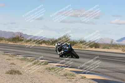 media/Nov-16-2025-Race Pace (Sun) [[8c5fa54630]]/Non Verified Riders (1st 20 Minutes)/3-Turn 3 Inside (11am)/